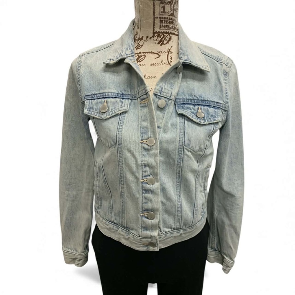 GAP Light Blue Jean Jacket Size XS